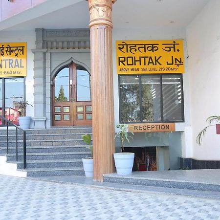 Inter Urban 호텔 Rohtak 외부 사진